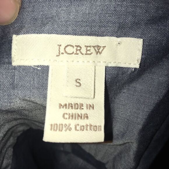 J Crew split neck, lightweight chambray blouse - Picture 3 of 3